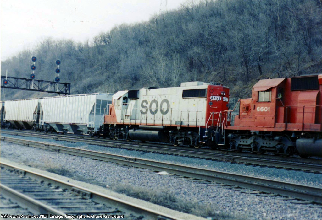 SOO 4452